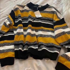 H&M Divided Striped Crewneck Cropped Sweater